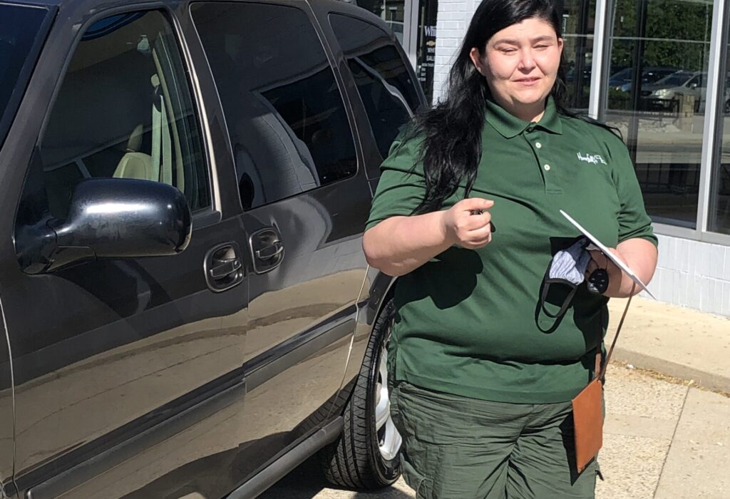 Local single mom receives van thanks to local organization, car dealership